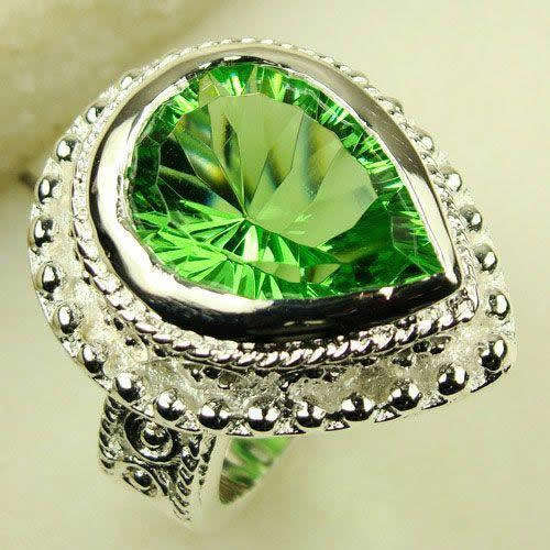 ***NATURAL GEMSTONES!!!***STUNNING  GREEN QUARTZ IN STERLING SILVER RING!!!