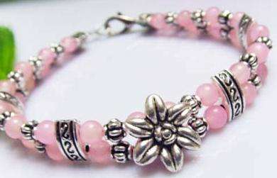 ***STUNNING DESIGN!!*** NATURAL JADE BRACELET!!