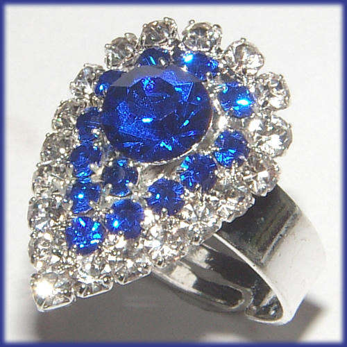 ***SWEET!!!*** RHINESTONE ENCRUSTED DRESS RING - ***NEW***!