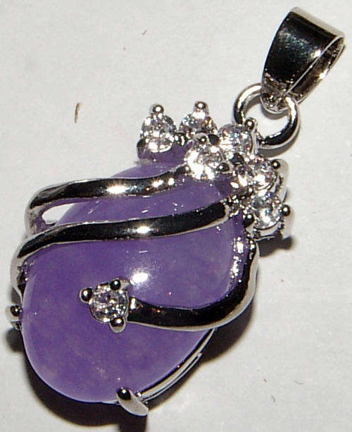***NATURAL GEMSTONES!!!*** NATURAL PURPLE JADE PENDANT WITH SWAROVSKI CRYSTALS!!!