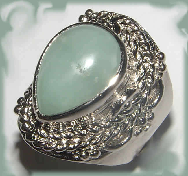 ***WOAW!***A RING THAT WILL KNOCK YOUR SOCKS OFF!!!