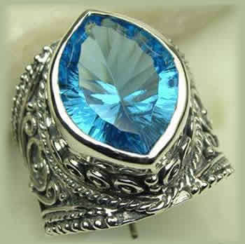 ***NATURAL GEMSTONES!!!***STUNNING NATURAL  TOPAZ IN STERLING SILVER RING!!!