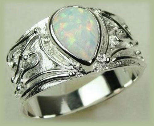 ***NATURAL GEMSTONES!!!***STUNNING NATURAL OPAL  IN STERLING SILVER RING!!!