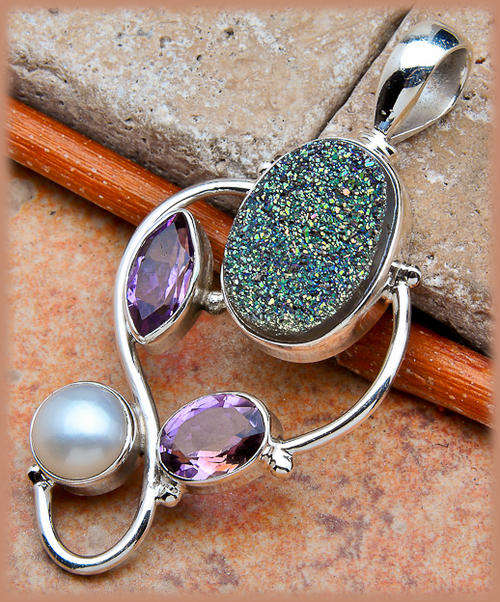 ***NATURAL GEMSTONES!!!***STUNNING NATURAL GEMSTONES IN STERLING SILVER PENDANT!!!