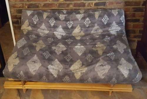 Fouton couch/sleeper