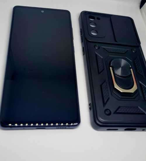 Samsung S20FE AS NEW 6 MONTHS YOUNG DUAL SIM ALL NETWORK