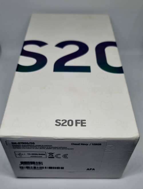 Samsung S20FE AS NEW 6 MONTHS YOUNG DUAL SIM ALL NETWORK