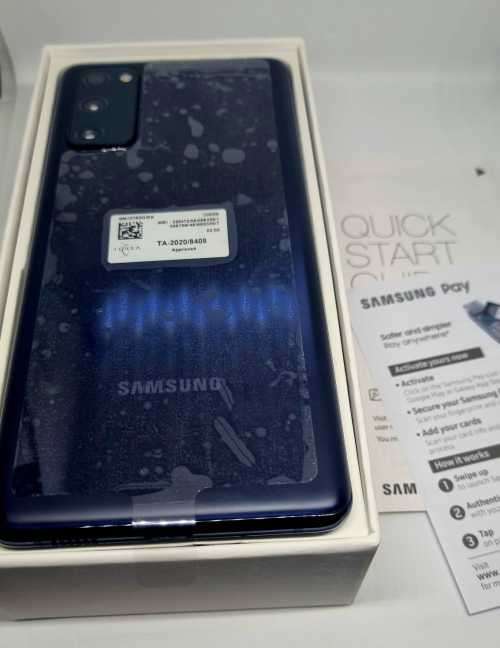 Samsung S20FE AS NEW 6 MONTHS YOUNG DUAL SIM ALL NETWORK