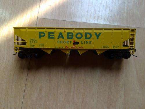 AHM American HO Coal Carrier - Peabody Short Line