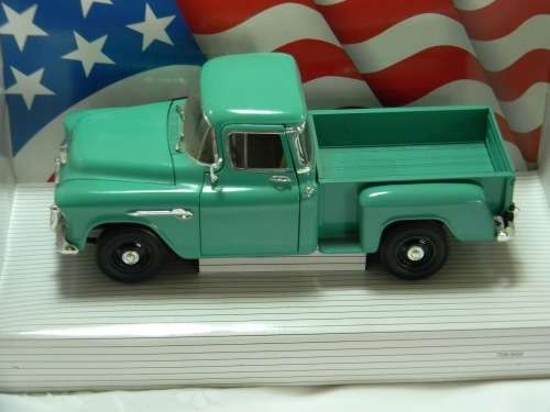 * Great Quality & Craftsmanship ! Chevy 1955 3100 Stepside 1:18 Metal Die Cast By ERTL A.Muscle