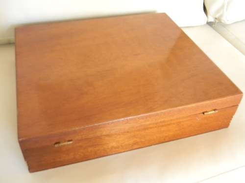 Stunning Wooden & Velvet Lined Storage Case - Can hold 350 - 450 Coins in Flips or 6 Whiskey Glasses