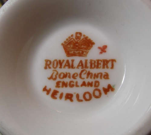 Stunning & Rare True Royal Albert Heirloom Avon Shape Tea Trio ! 6 available !