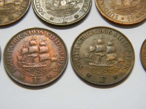 Group of 26 South African Farthings, 1/2 Pennies and Pennies 1923 - 1960 - Many UNC