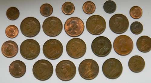 Group of 26 South African Farthings, 1/2 Pennies and Pennies 1923 - 1960 - Many UNC