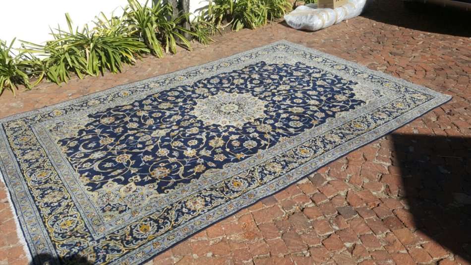 Stunning Authentic Persian Hand Knotted Kashan Carpet 3.75m x 2.40m ! - High Value Blue !!