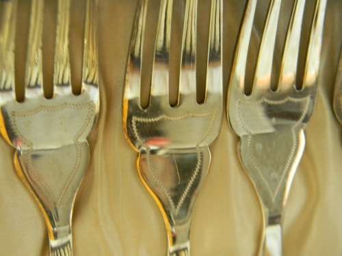 C.1910 Stunning Edwardian 12 Place Silver Collared Mother of Pearl Fish Set - in original box