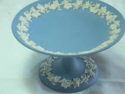 Stunning Wedgwood Blue & White - 2 Vases and a Tazza - 1 Bid For all !