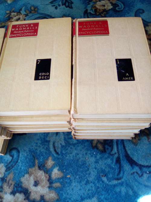 funk and wagnalls encyclopedia set of 25  just for nikki