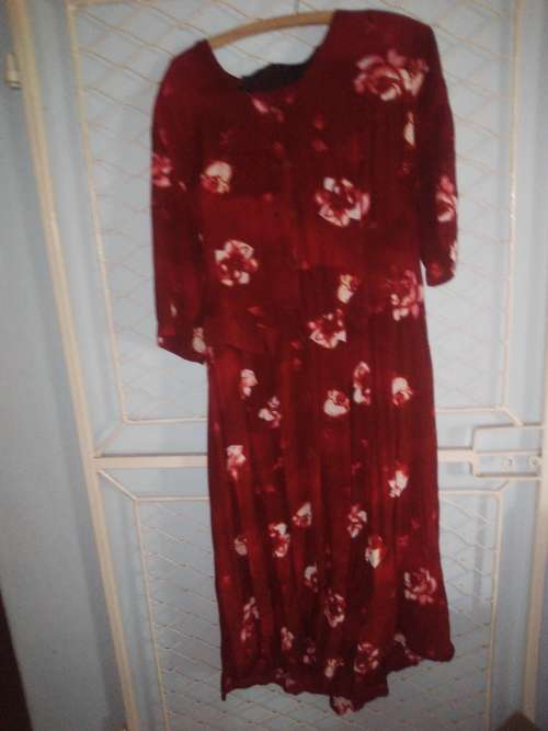 VINTAGE RED DRESS LONG