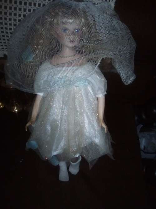 WEDDING PORCELAIN DOLL