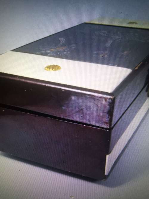 MOUNT FIJI MUSICAL JEWELRY BOX