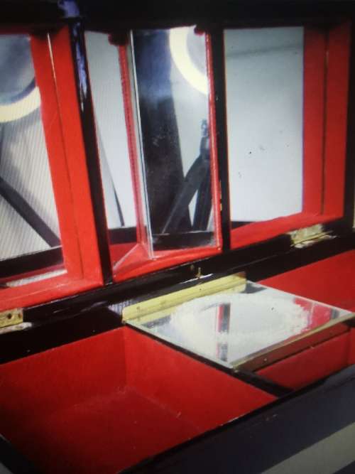 MOUNT FIJI MUSICAL JEWELRY BOX