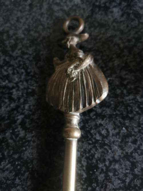 ANTIQUE BRASS FIRE PLACE TOASTING ENGLAND CRINOLENE LADY