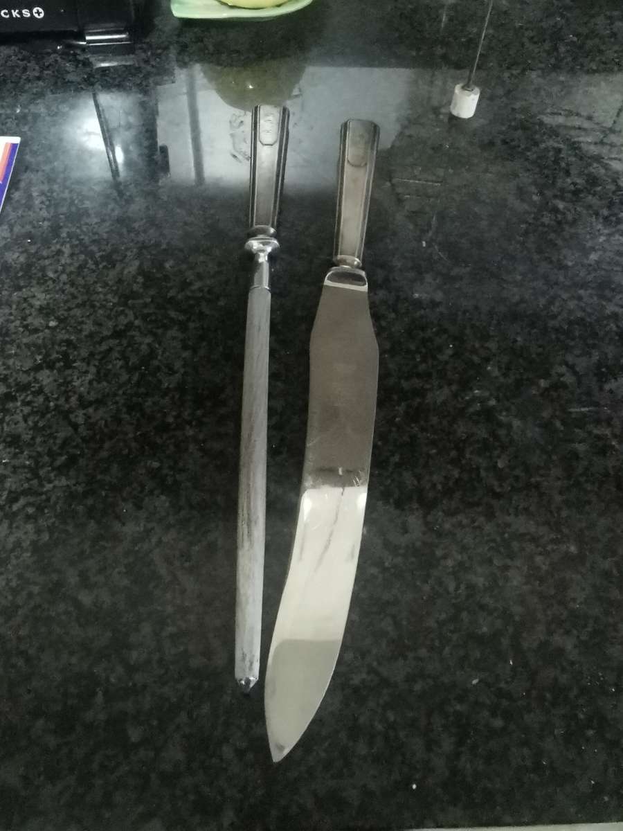 Vintage James Ryals  carving set