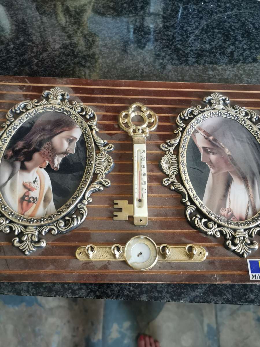 Vintage Jesus and Mother Mary key holder