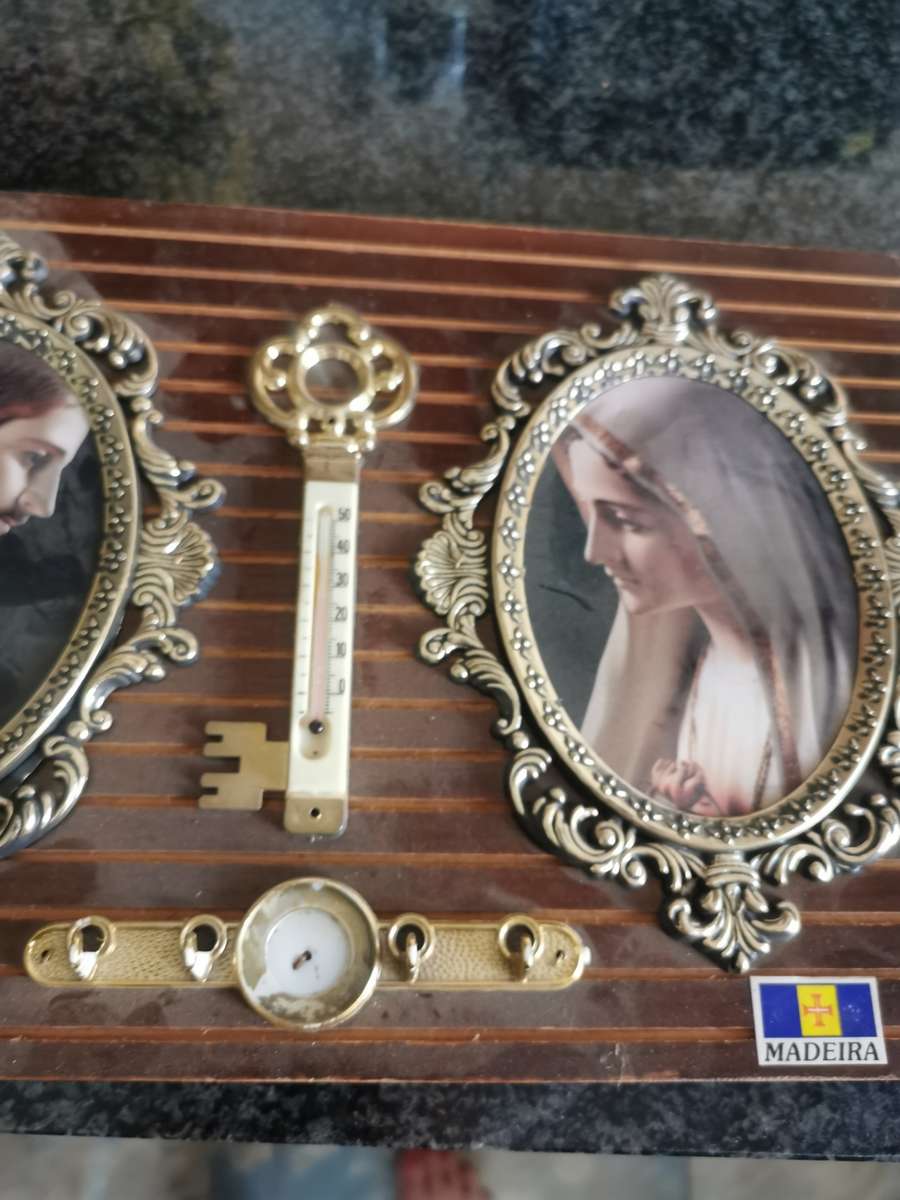Vintage Jesus and Mother Mary key holder