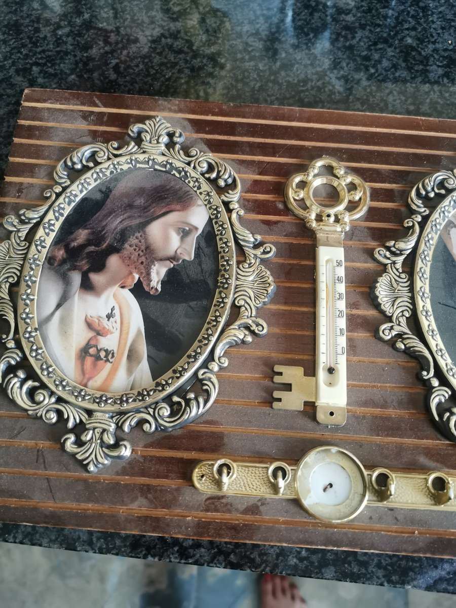Vintage Jesus and Mother Mary key holder