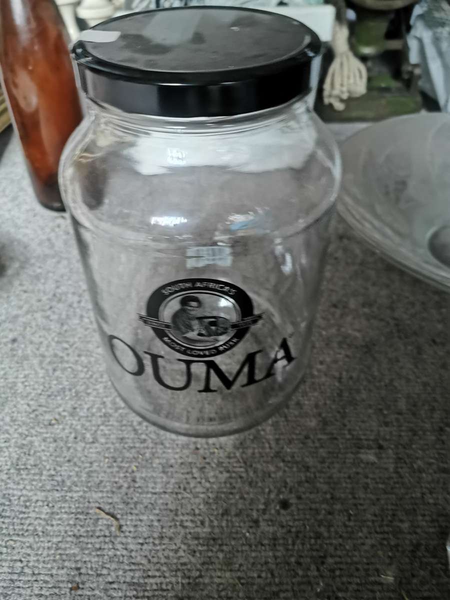 VINTAGE OUMA BESKUIT GLASS JAR WITH LID