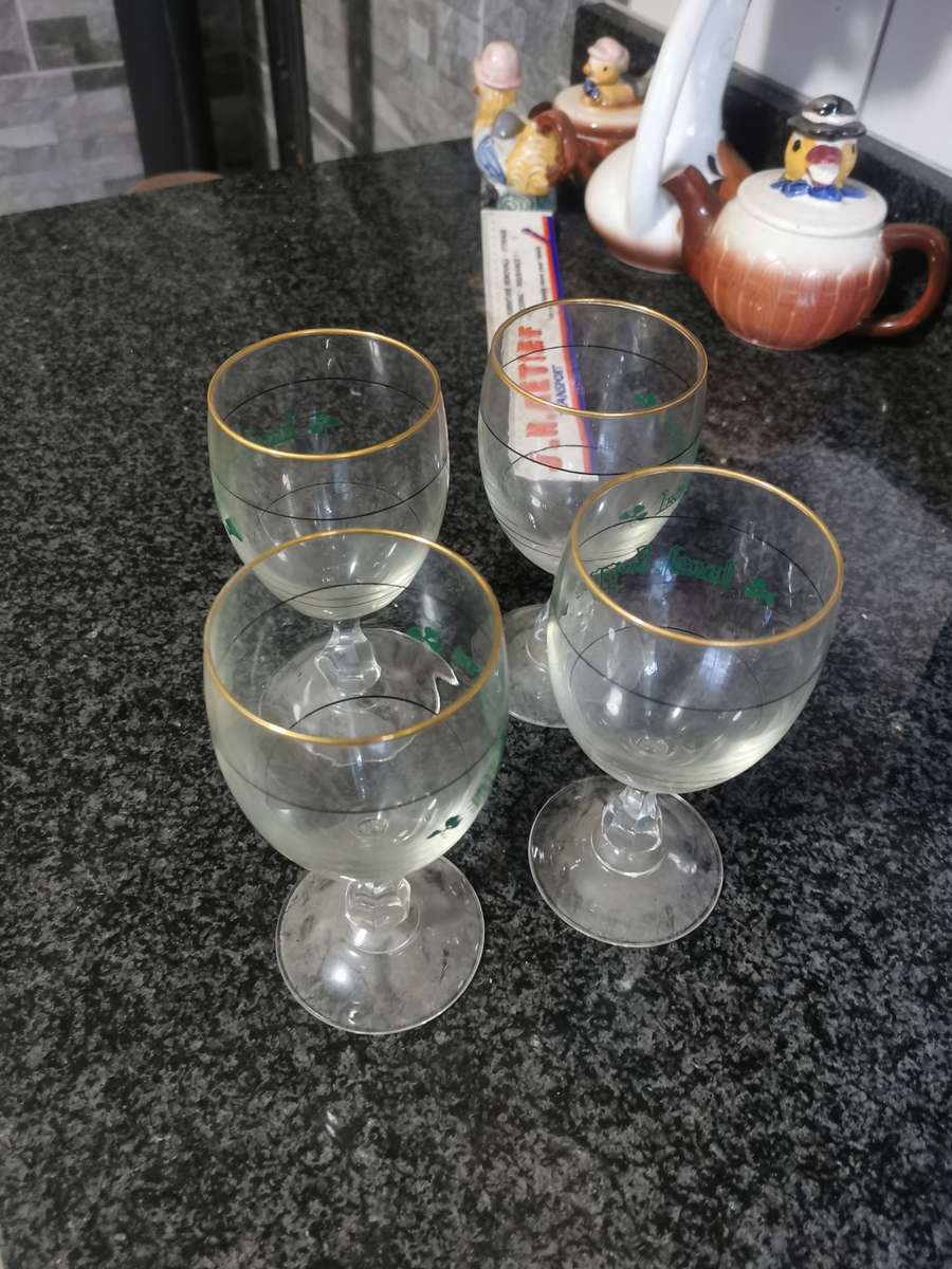 4 VINTAGE IRISH COFFEE GLASSES