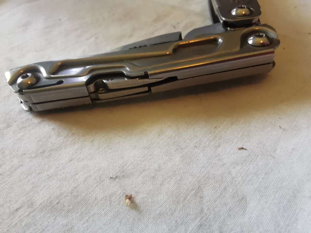 GENUINE LEATHERMAN REV MULTITOOL
