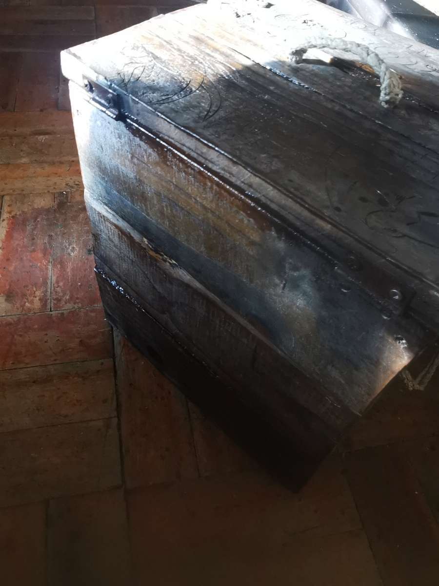 VINTAGE WOODEN   HANDMADE  FAMILY KIST