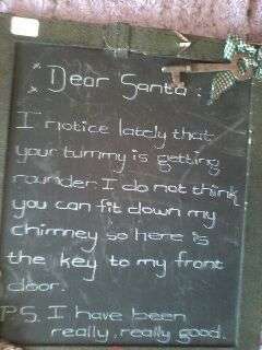 BORD WITH LETTER AND KEY TO SANTA