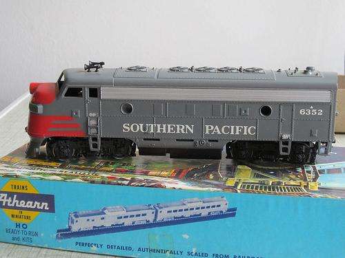 Athearn Southern pacific train set