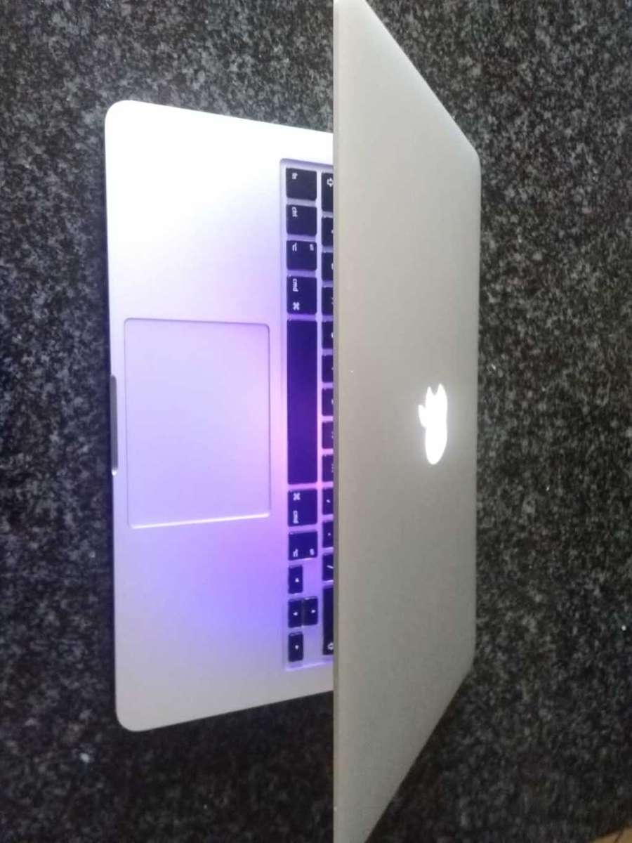 Apple MacBook MacBook Pro 2015 i5