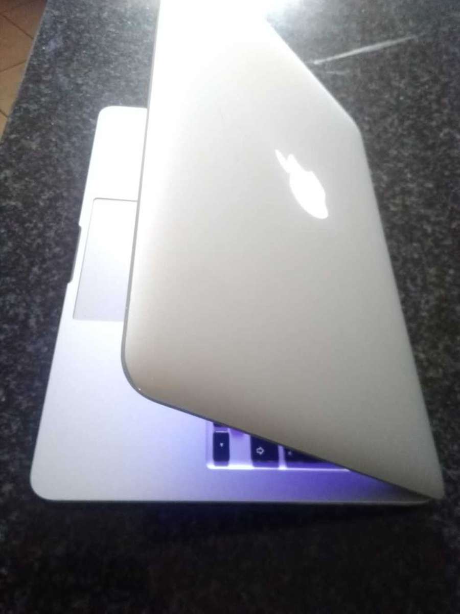 Apple MacBook MacBook Pro 2015 i5