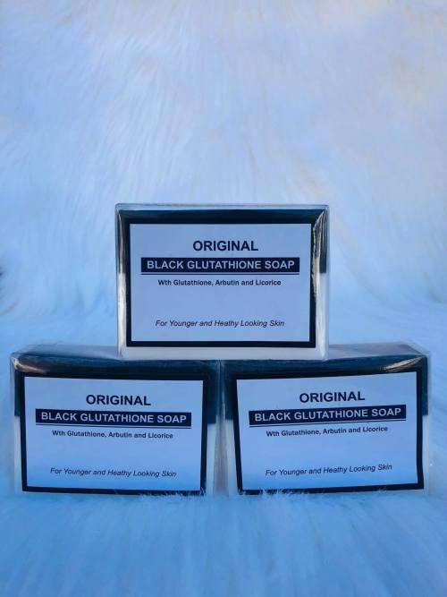ORIGINAL BLACK GLUTATHIONE SOAP WITH ARBUTIN/LICORISE FOR SKIN LIGTENING- 135g x 3