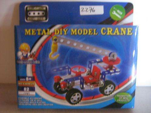 Metal DIY Model Crane 82 pcs - Ages 8+