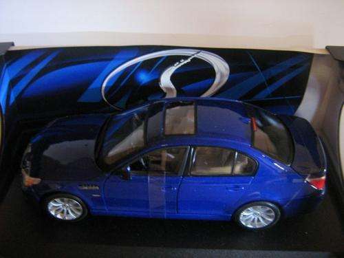 BMW M5 (Scale 1/18) by Maisto Special Edition