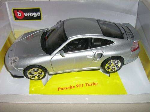Porsche 911 Turbo (Scale 1/18) by Bburago Gold Collezione