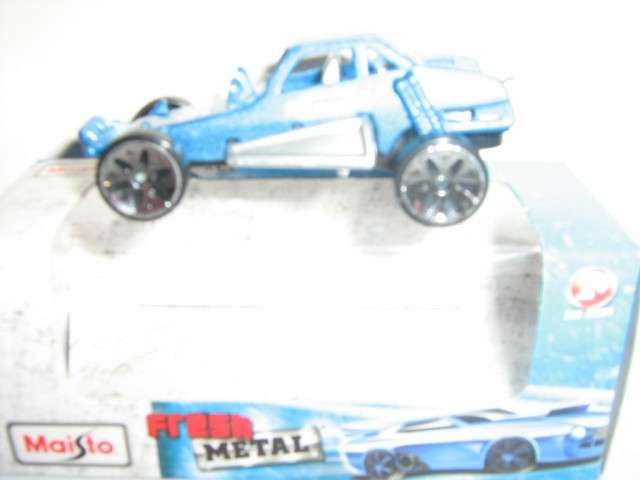 Concept Bug (Scale 1/64) by Maisto