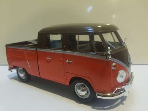 VOLKSWAGEN - Scale 1:24
