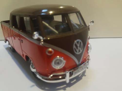 VOLKSWAGEN - Scale 1:24