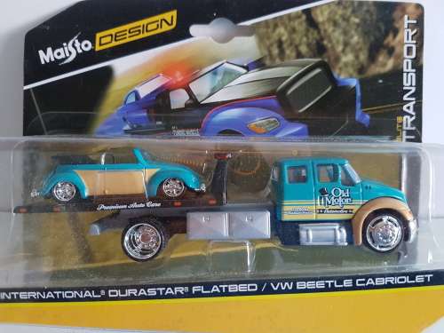International Durastar Flatbed with VW Beetle Cabriolet