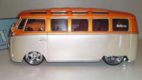 Auction: Die Cast - Volkswagen Van "Samba" - Scale 1/24 - by Maisto Custom Shop
