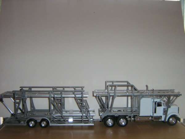 Auction: Freighliner Classic XL Run Smart Auto Carrier (Scale 1/32)