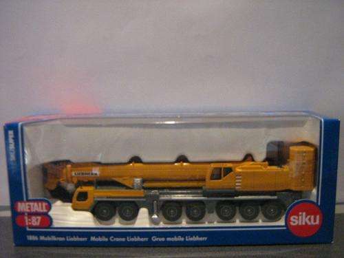 Construction Vehicle : Liebherr Mobile Crane (Scale 1/87) by Siku